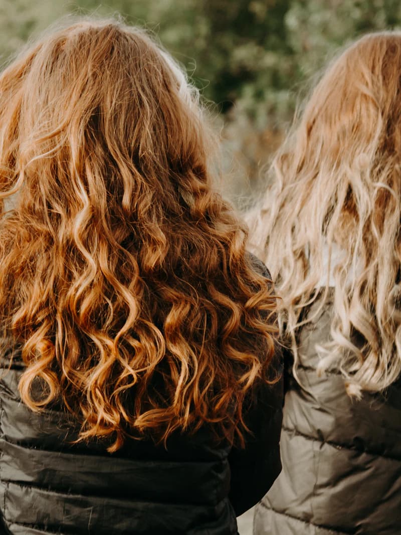 Defined natural curls after a dry cut